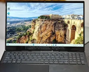 New Laptop Dell Inspiron 15 16GB Intel Core i7 SSD 512GB