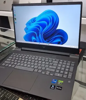 New Laptop HP Victus 15 16GB Intel Core i7 SSD 1T