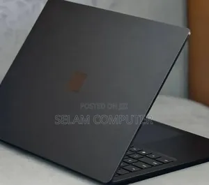 New Laptop Microsoft Surface 16GB Intel Core i7 SSD 256GB