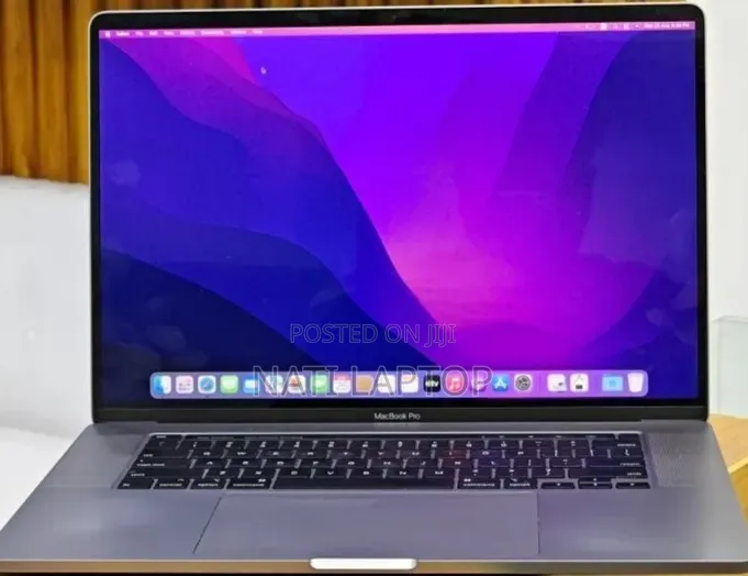 New Laptop Apple MacBook Pro 2018 32GB Intel Core i9 SSD 2T