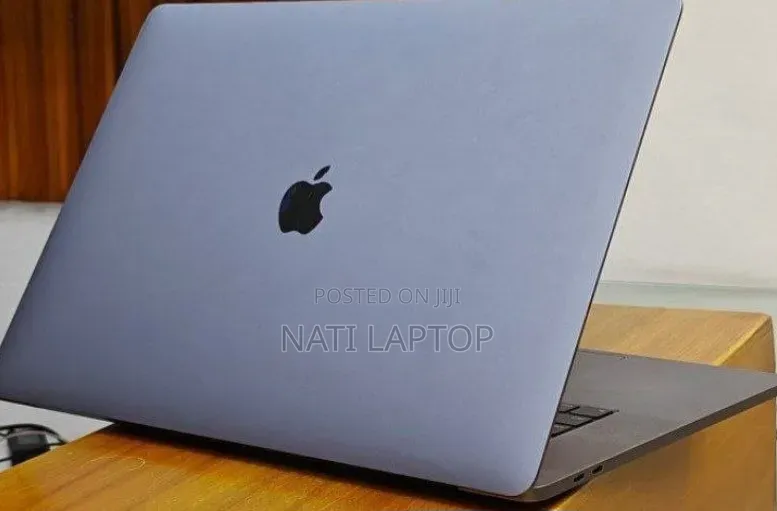 New Laptop Apple MacBook Pro 2018 32GB Intel Core i9 SSD 2T