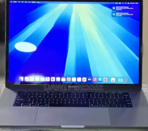 New Laptop Apple MacBook Pro 2018 16GB Intel Core i7 SSD 512GB