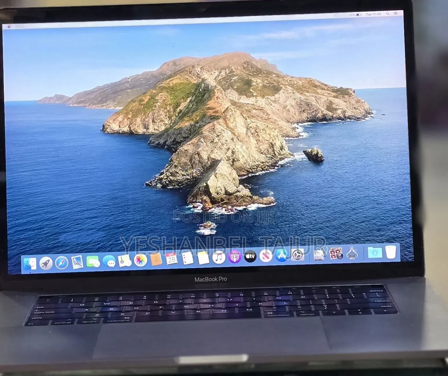 New Laptop Apple MacBook Pro 2018 32GB Intel Core i9 SSD 1T