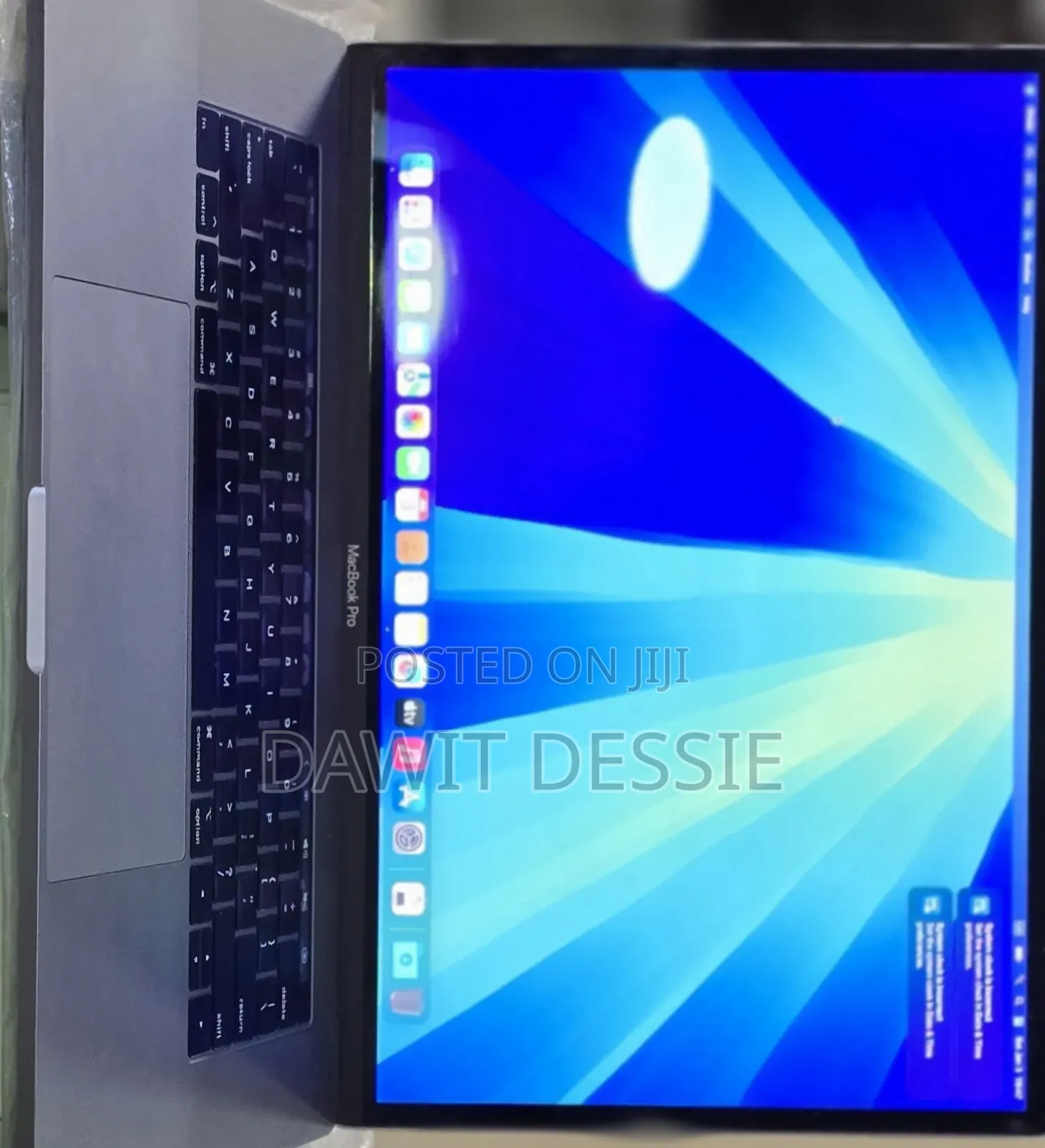New Laptop Apple MacBook Pro 2018 16GB Intel Core i7 SSD 512GB