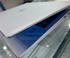New Laptop HP EliteBook 840 G8 16GB Intel Core i5 SSD 512GB