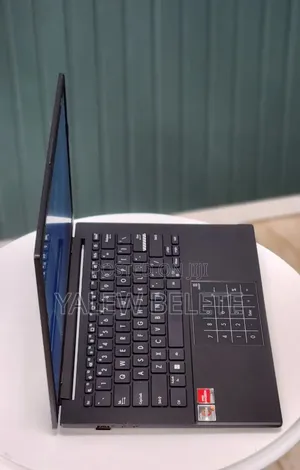 New Laptop Asus VivoBook E403NA 8GB AMD Ryzen 5 SSD 512GB