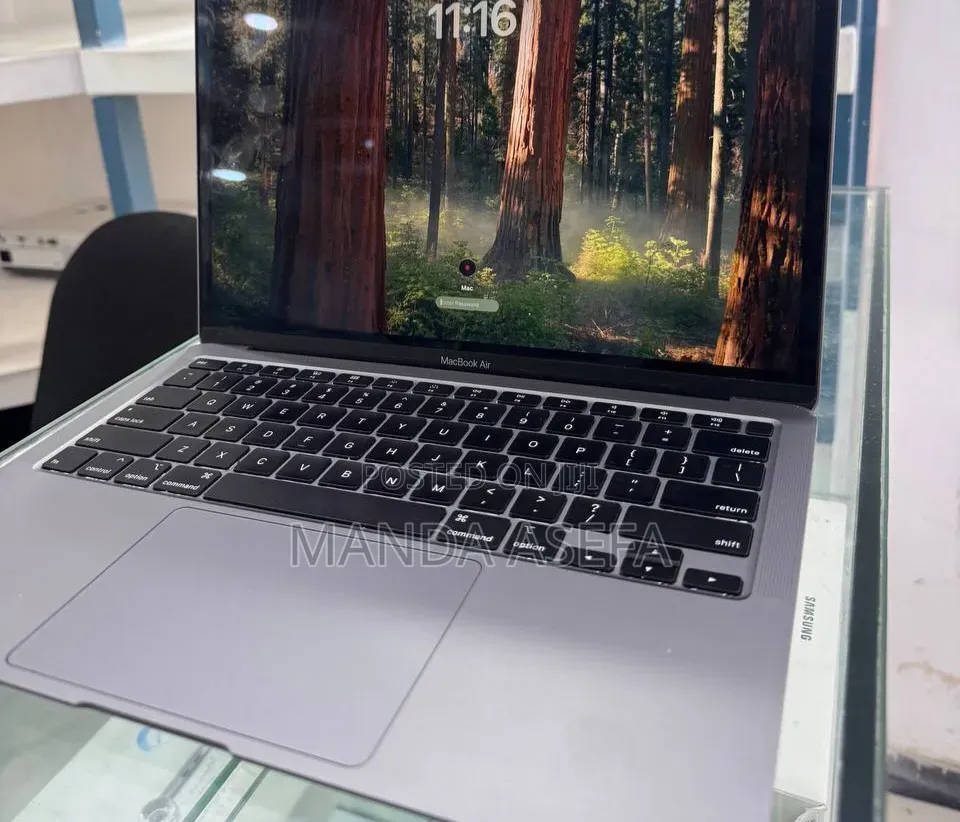 New Laptop Apple MacBook Air 2020 8GB Intel Core i3 SSD 256GB