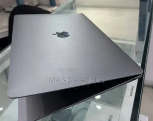 New Laptop Apple MacBook Air 2020 8GB Intel Core i3 SSD 256GB