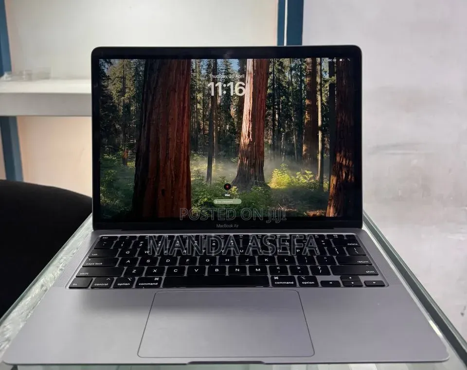 New Laptop Apple MacBook Air 2020 8GB Intel Core i3 SSD 256GB