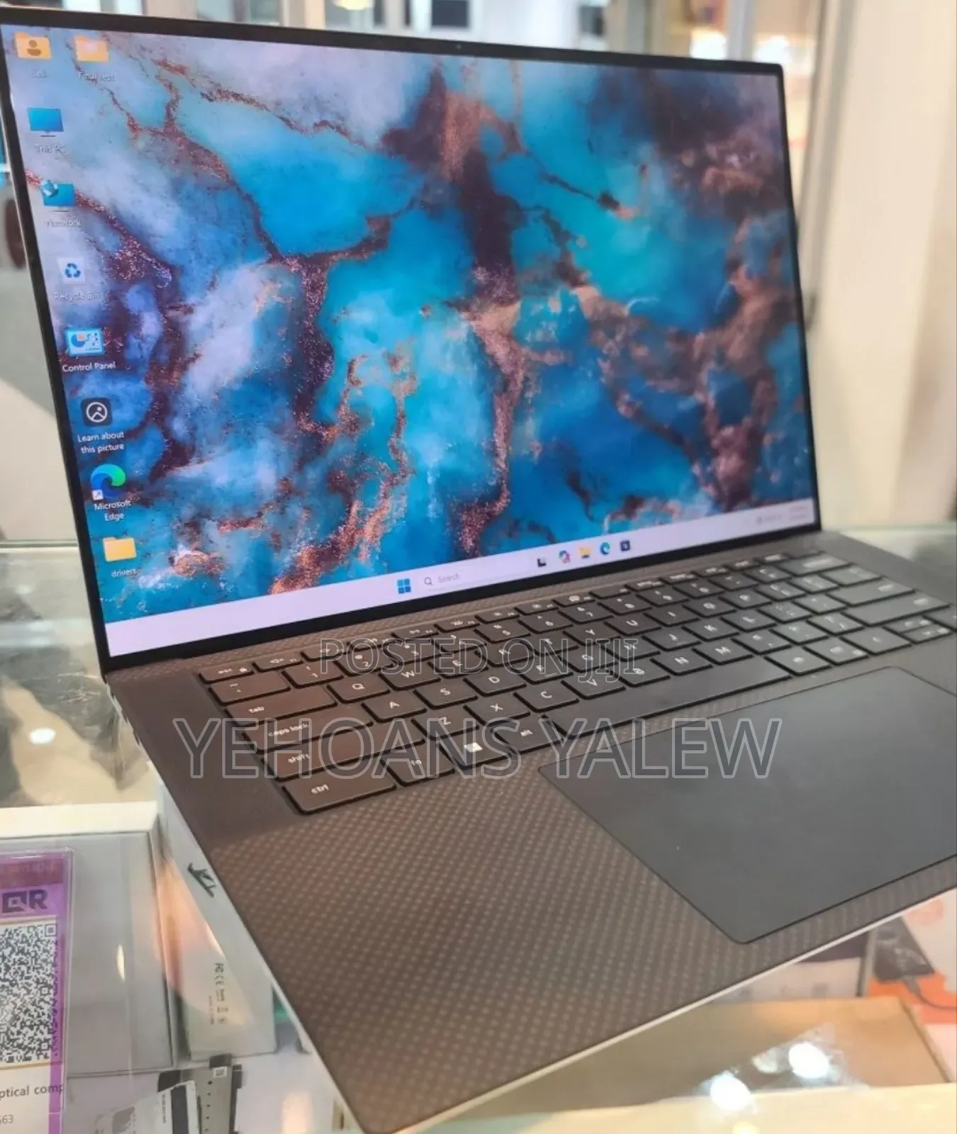 New Laptop Dell XPS 15 9510 16GB Intel Core i7 SSD 512GB
