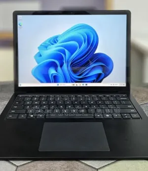 New Laptop Microsoft Surface 16GB Intel Core i7 SSD 512GB
