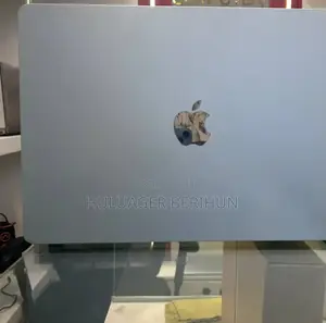 New Laptop Apple MacBook Air 2025 M4 15-inch 16GB Apple M5 SSD 512GB