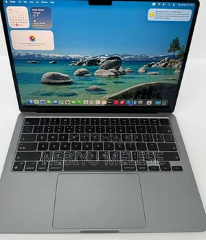 New Laptop Apple MacBook Pro 2022 M2 8GB Apple M2 SSD 256GB