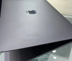 New Laptop Apple MacBook Air 2020 8GB Intel Core i3 SSD 256GB