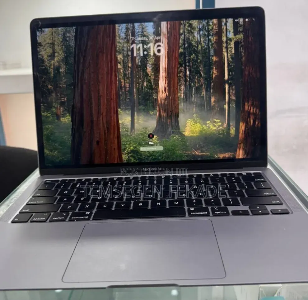 New Laptop Apple MacBook Air 2020 8GB Intel Core i3 SSD 256GB
