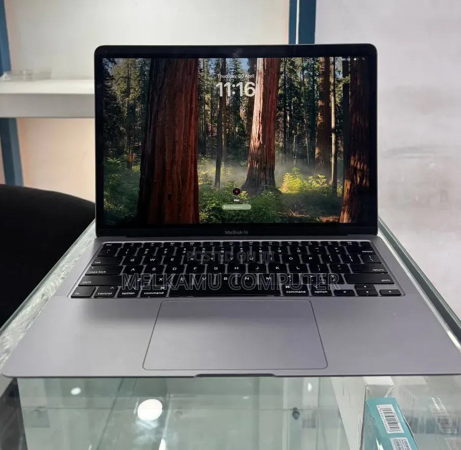 New Laptop Apple MacBook Air 2020 8GB Intel Core i3 SSD 256GB