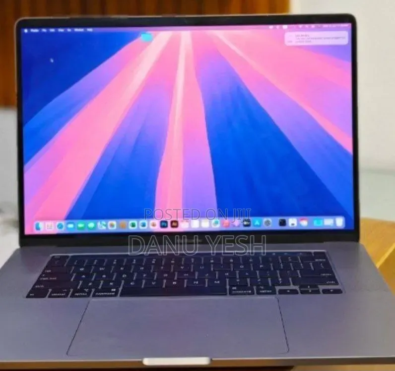 New Laptop Apple MacBook Pro 2018 32GB Intel Core i9 SSD 2T