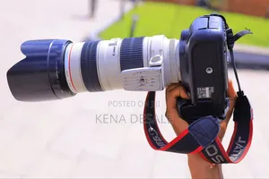 Camera Canon 5dmark Iii vs Zebira Lens 2.8 Ef 70-- 200 Mark 1⁄2