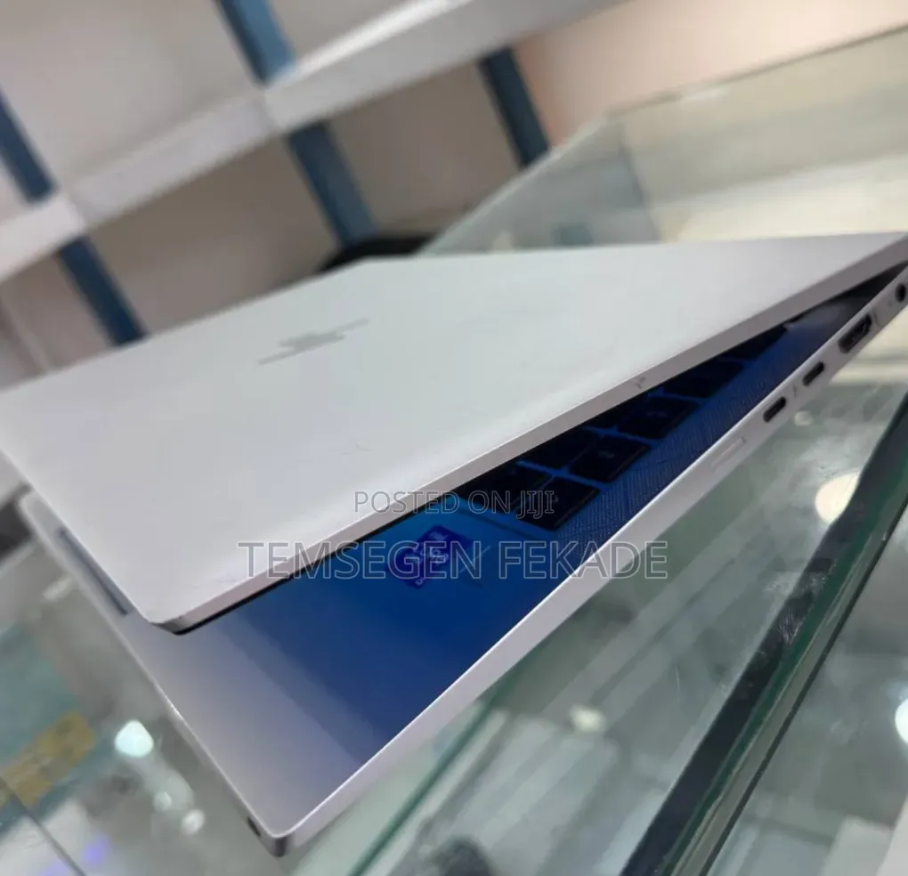 New Laptop HP EliteBook 840 G8 16GB Intel Core i5 SSD 512GB