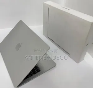 New Laptop Apple MacBook Air 2025 M4 13-inch 16GB Apple M4 SSD 256GB