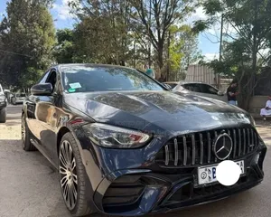 Mercedes-Benz C180 2018 Maroon