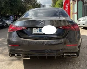 Mercedes-Benz C180 2018 Maroon