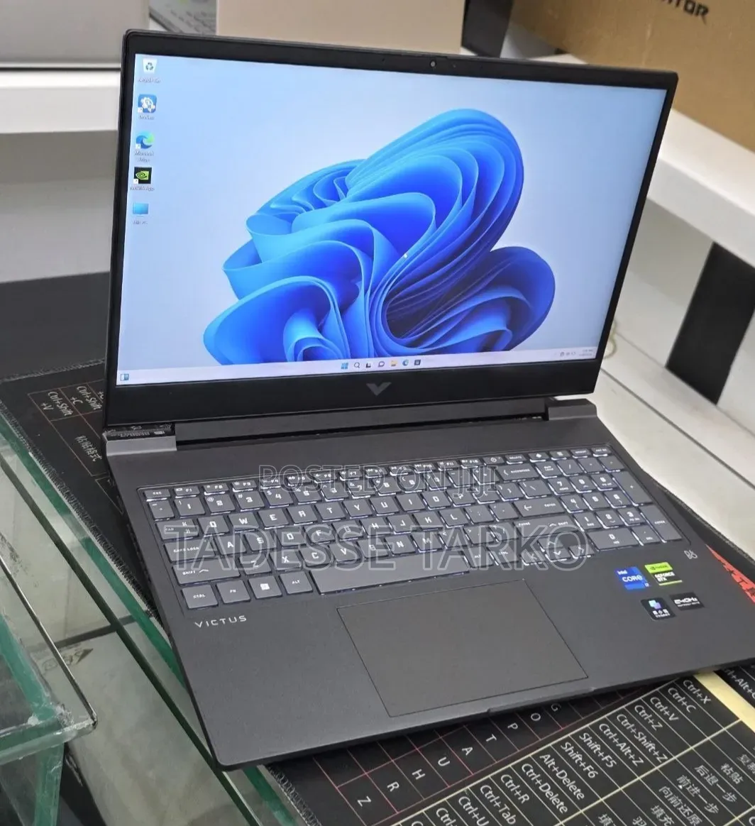 New Laptop HP Victus 16 16GB Intel Core i7 SSD 1T