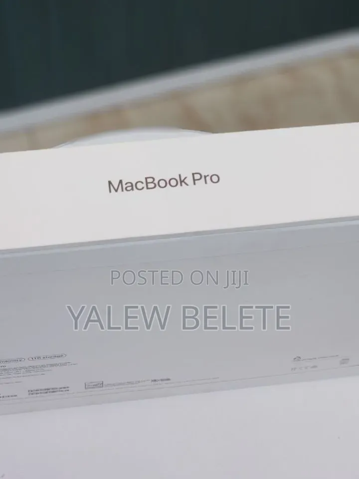 New Laptop Apple MacBook Pro 16GB Apple M5 SSD 1T