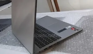 New Laptop Lenovo Ideapad 3 8GB AMD Ryzen 5 SSD 512GB