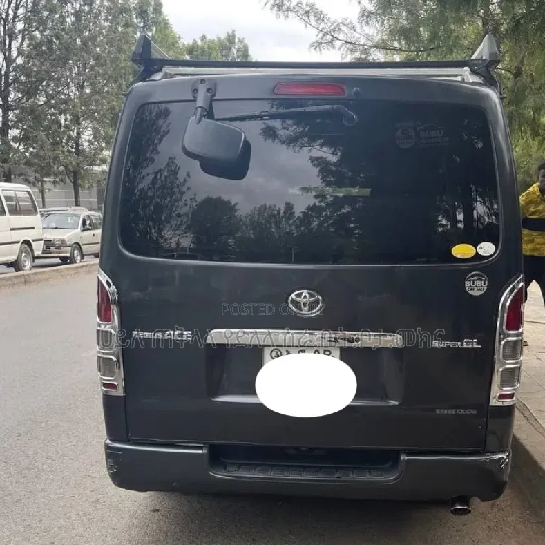 Toyota HiAce 2007 Grey