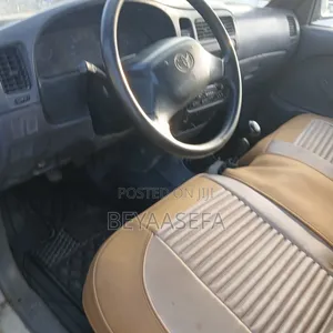 Toyota Hilux 2800 Raider D-Cab 2004 White
