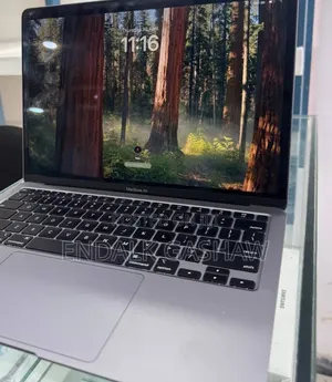 New Laptop Apple MacBook Air 2020 8GB Intel Core i3 SSD 256GB