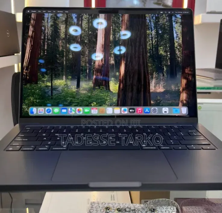 New Apple MacBook Pro 2023 M3 14-inch 16GB Apple M3 Pro SSD 512GB
