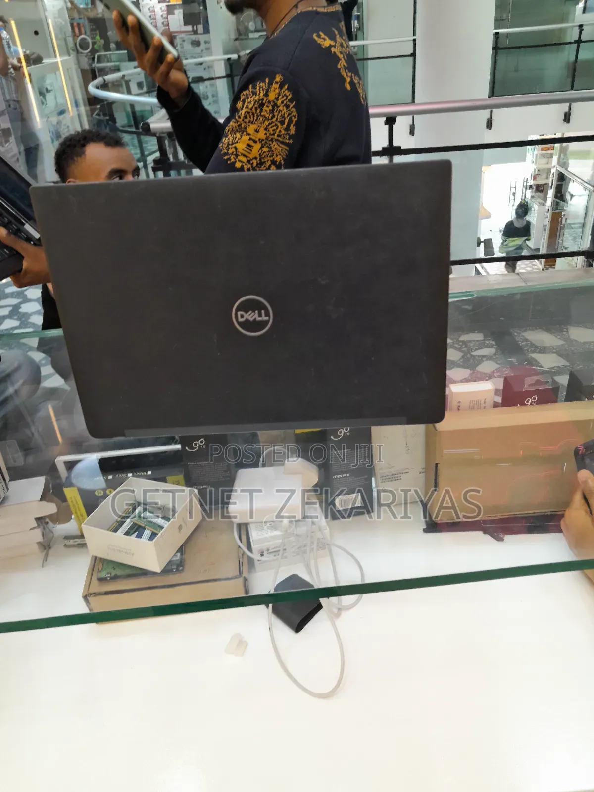 New Laptop Dell Latitude 7390 8GB Intel Core i7 SSD 256GB