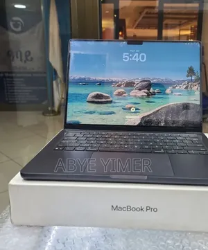 New Laptop Apple MacBook Pro 2025 M5 14-inch 16GB Apple M5 SSD 512GB