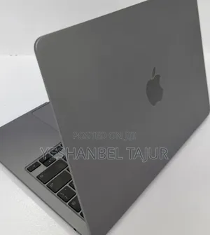 New Laptop Apple MacBook Pro 2022 M2 8GB Apple M2 SSD 256GB