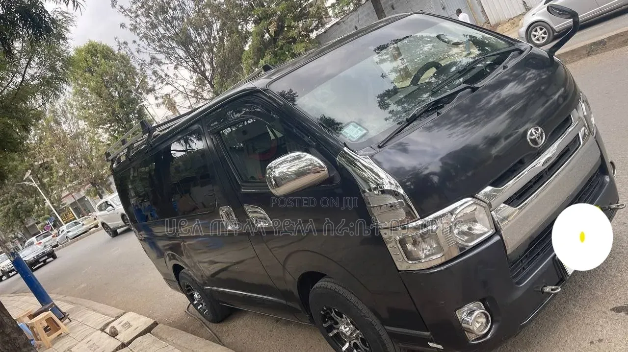 Toyota HiAce 2007 Grey