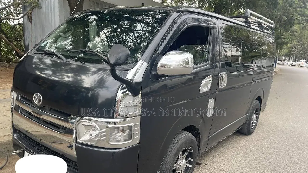 Toyota HiAce 2007 Grey