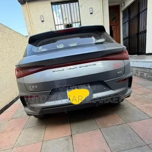 BYD E2 43 kWh 94 hp FWD 2024