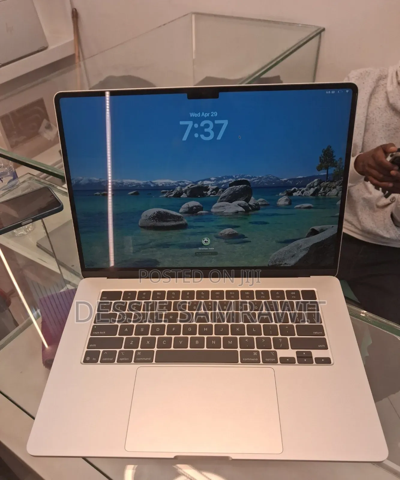 New Laptop Apple MacBook Air 2025 M4 13-inch 24GB AMD A10 SSD 512GB