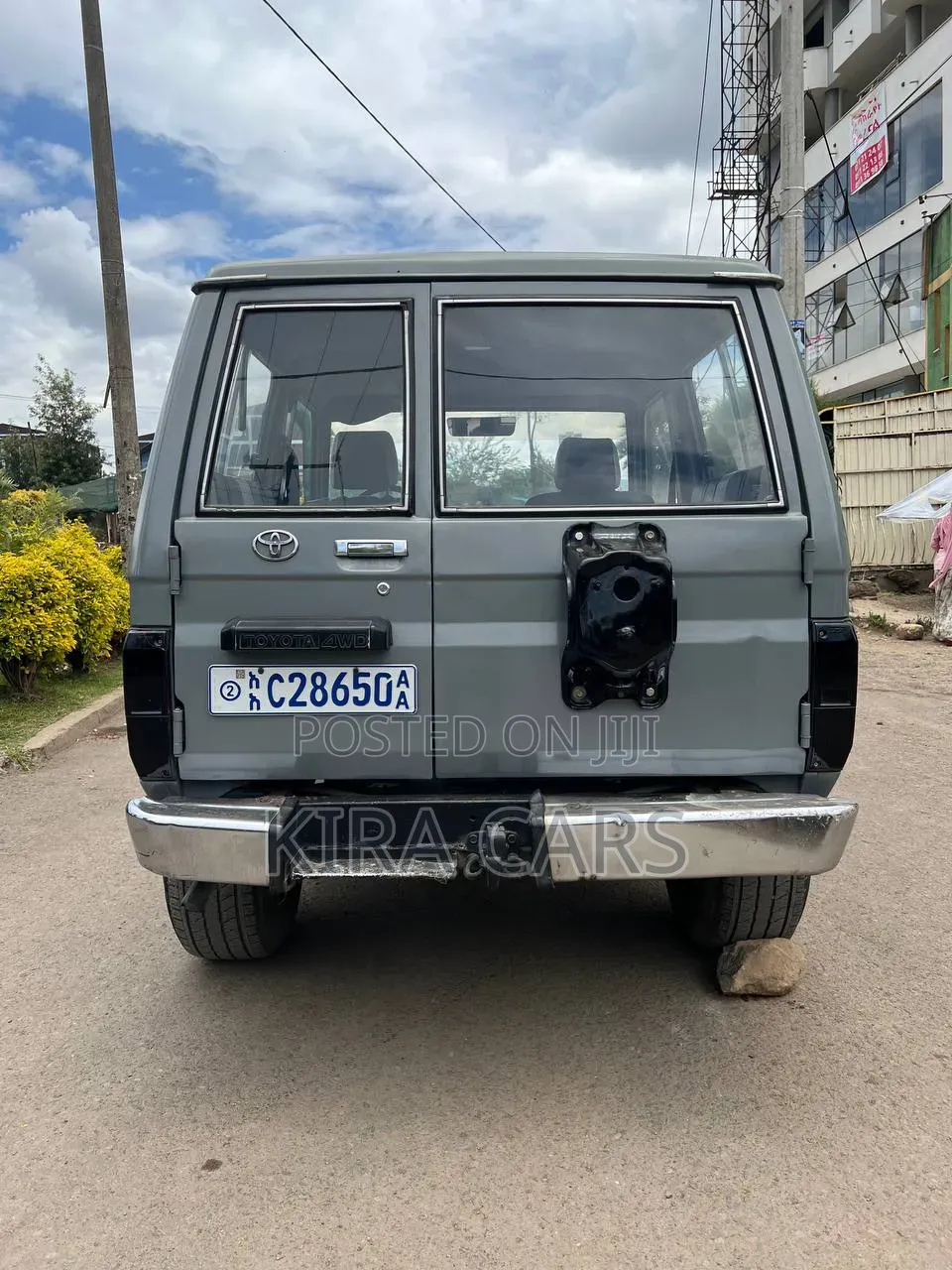 Toyota Land Cruiser 1995 Gray