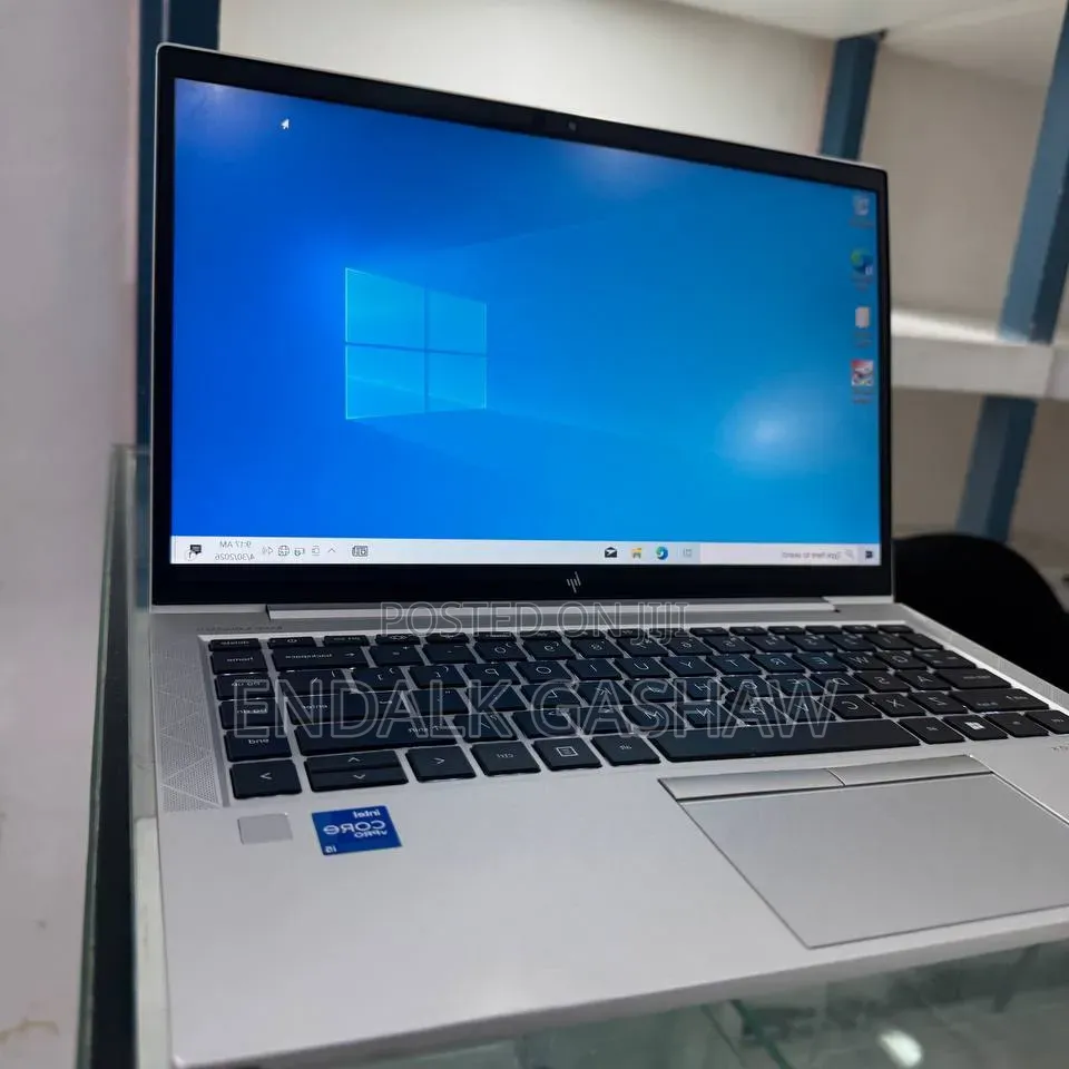 New Laptop HP EliteBook 840 G8 16GB Intel Core i5 SSD 512GB