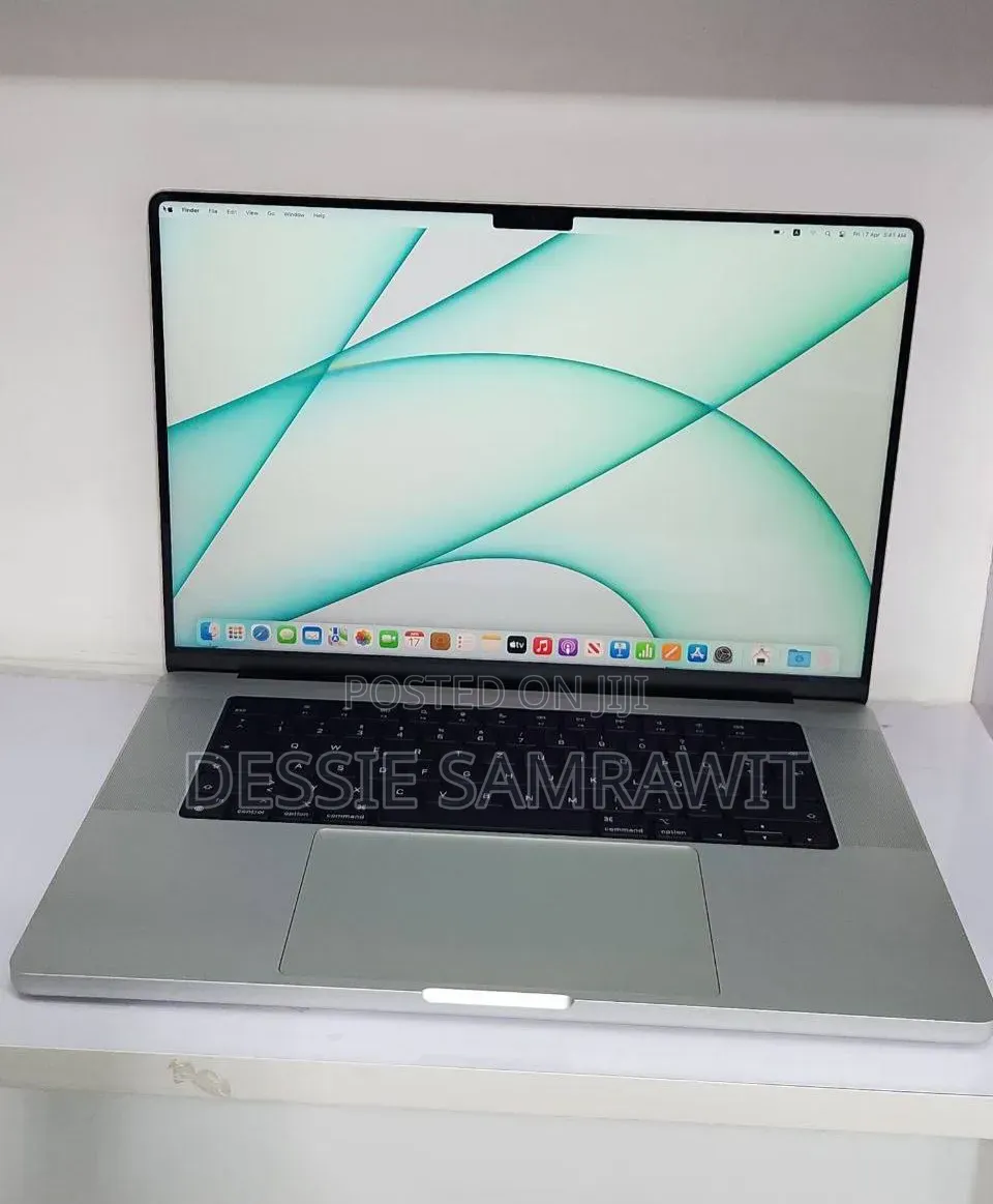 New Laptop Apple MacBook Pro 2021 M1 16GB AMD A10 SSD 512GB