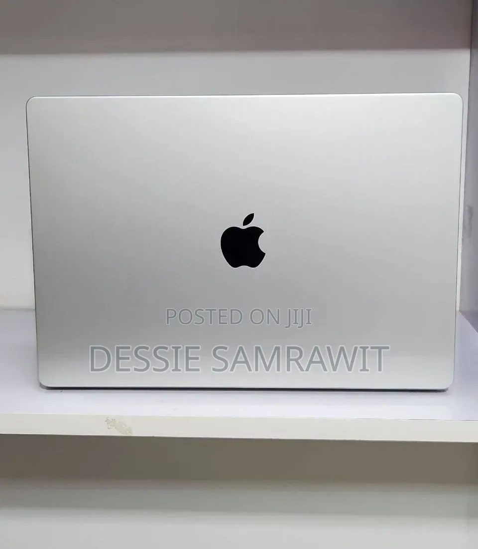 New Laptop Apple MacBook Pro 2021 M1 16GB AMD A10 SSD 512GB