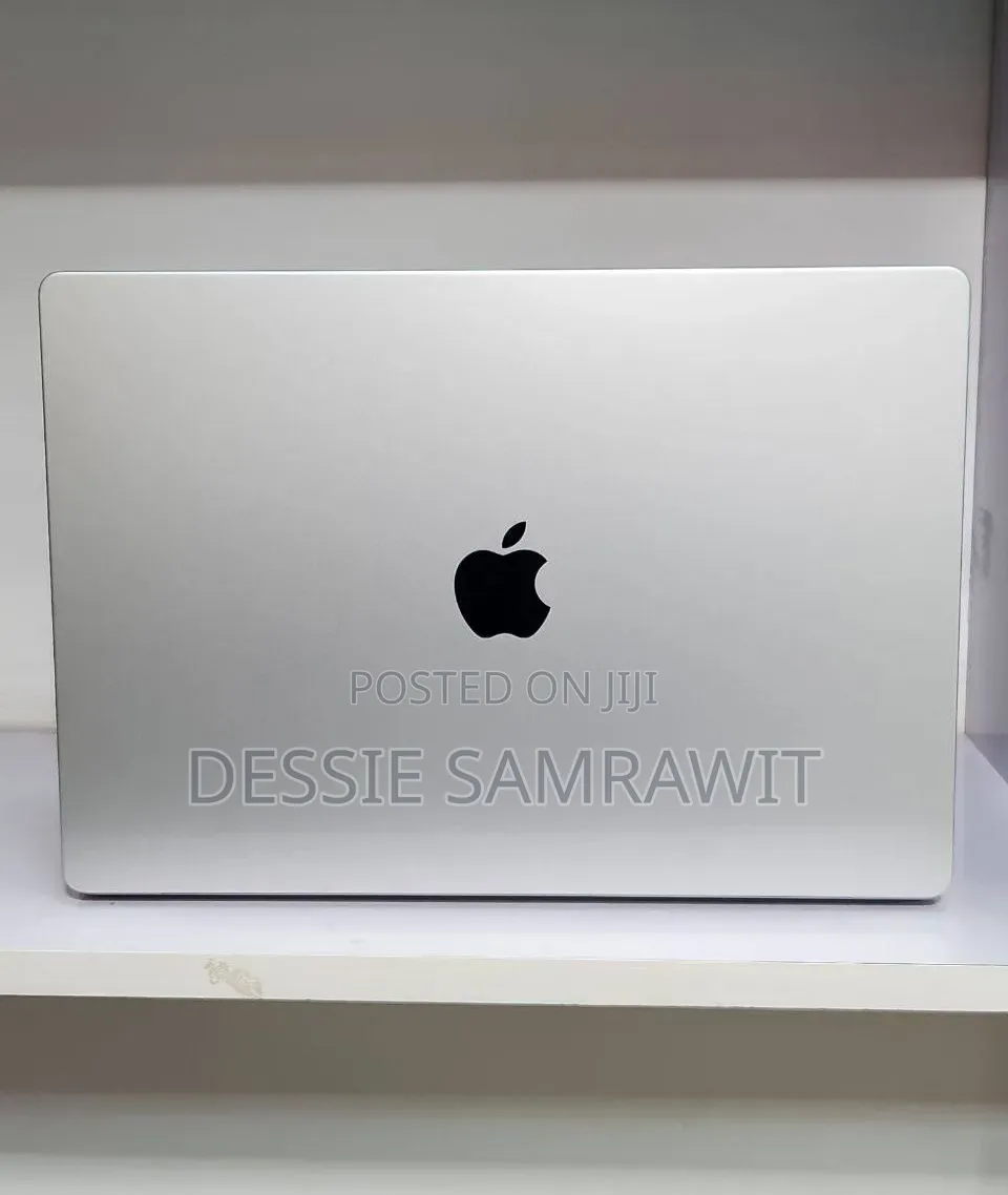 New Laptop Apple MacBook Pro 2021 M1 16GB AMD A10 SSD 512GB