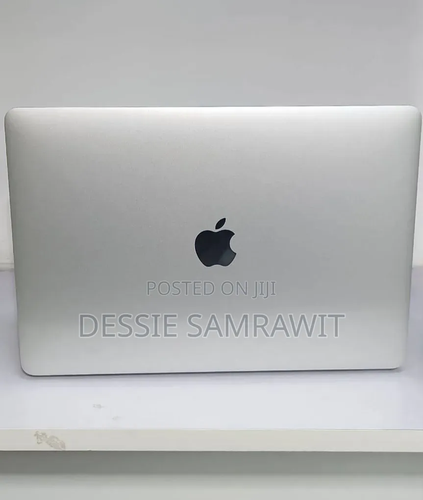 New Laptop Apple MacBook Pro 2020 16GB Intel Core i7 SSD 512GB