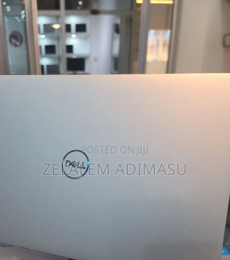 New Laptop Dell XPS 15 16GB Intel Core i7 SSD 1T