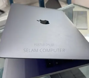New Laptop Apple MacBook Pro 2017 8GB Intel Core i5 SSD 128GB