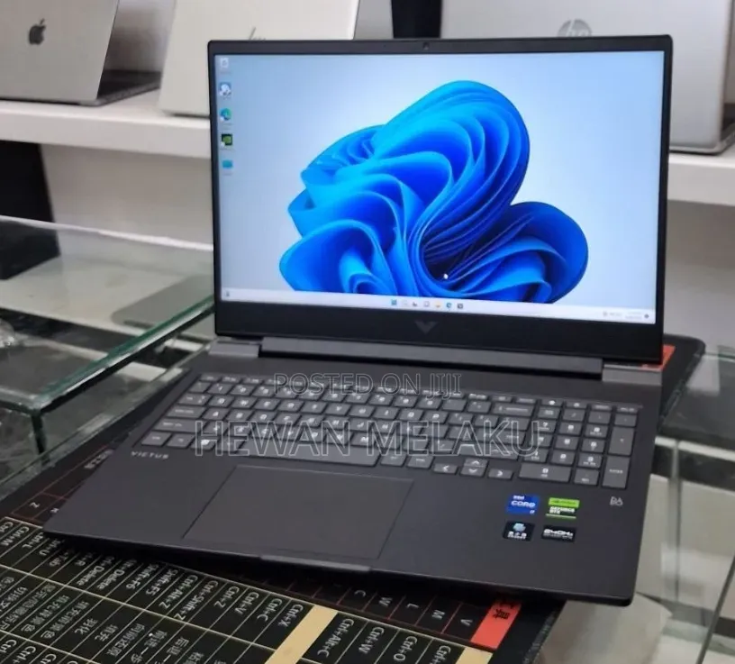 New Laptop HP Victus 16 16GB Intel Core i7 SSD 1T