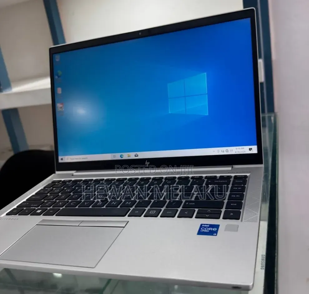 New Laptop HP EliteBook 840 G8 16GB Intel Core i5 SSD 512GB